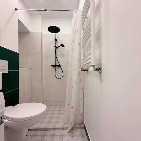 1 Bedroom Centre - 4 Guests - Wifi - Smart Tv Riga