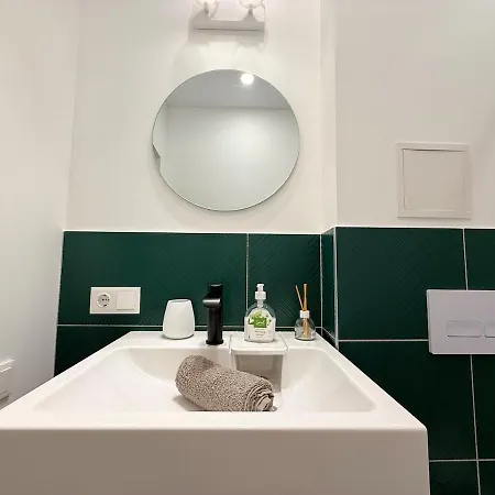 1 Bedroom Centre - 4 Guests - Wifi - Smart Tv Apartmán *